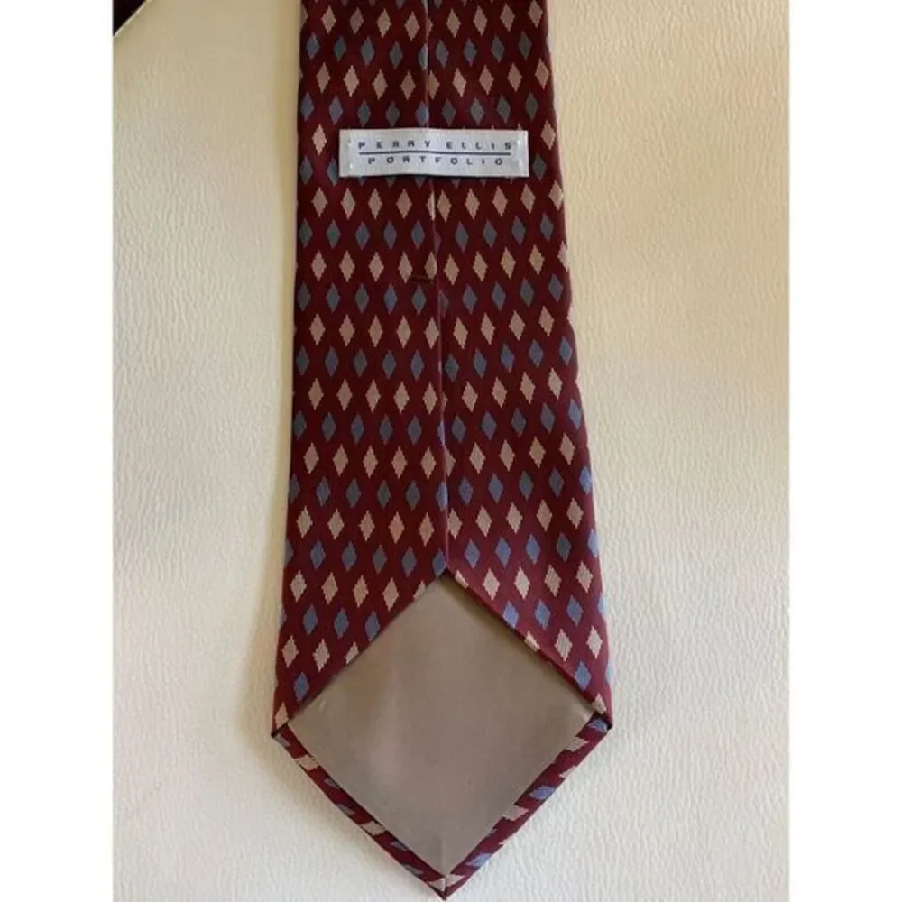 Perry Ellis perry ellis